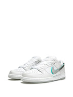 X Diamond Supply Co. Sb Dunk Low Pro Og Qs White Sneakers