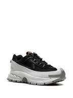 Zoom Vomero 5 Roam Black/Light Silver Sneakers