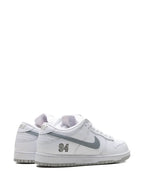 Sb Dunk Low Supreme - White Sneakers