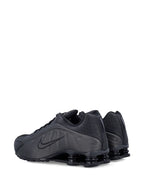 Shox R4 Sneakers