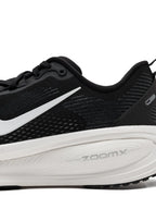 Vomero Low-Top Sneakers