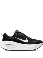 Vomero Plus Sneakers